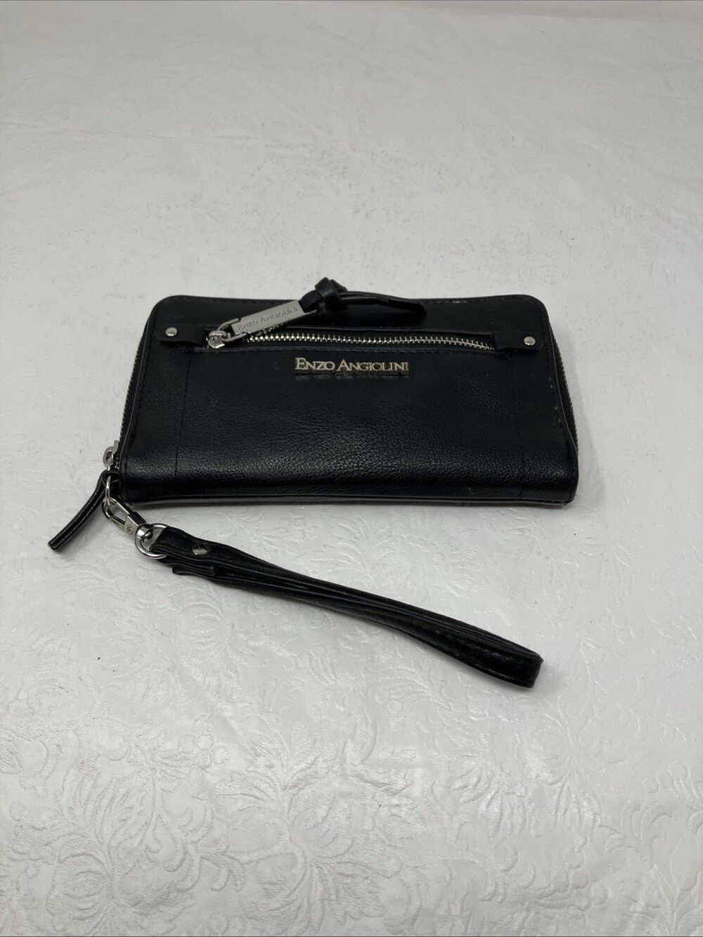 ENZO ANGIOLINI Womens Zip-Around Clutch Wallet Wristlet Black 7”